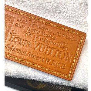 Louis Vuitton (Investment Piece) April 2005 Porte Cles Fortune Nomade Leather